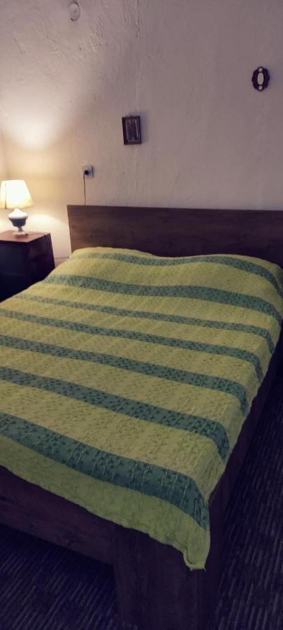 Apartment Maya Stari Grad  Luaran gambar